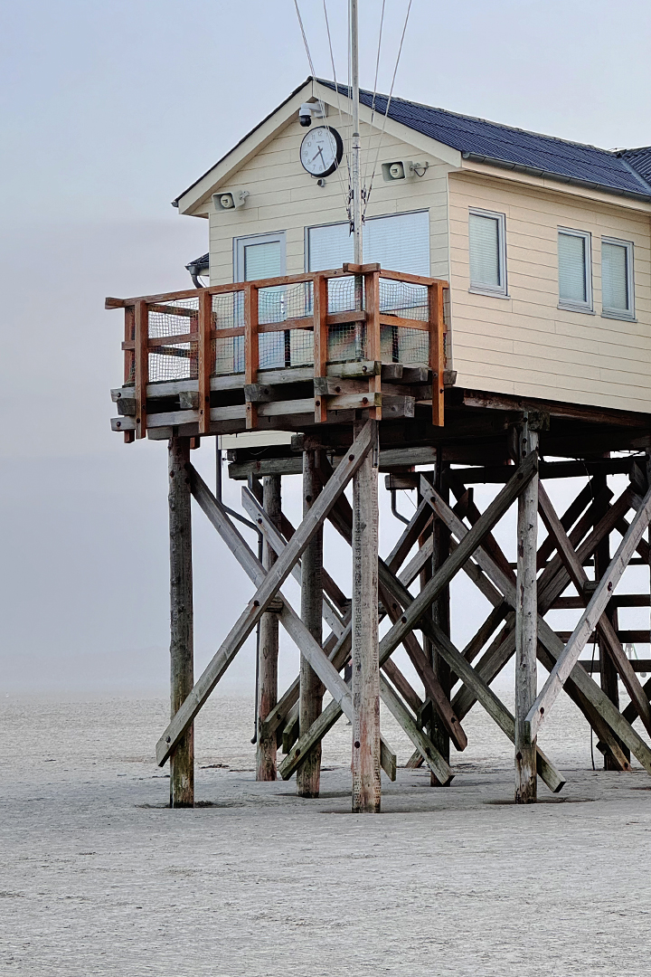 Rauszeit SPO - Ferien in St. Peter-Ording - Pfahlbau am Strand