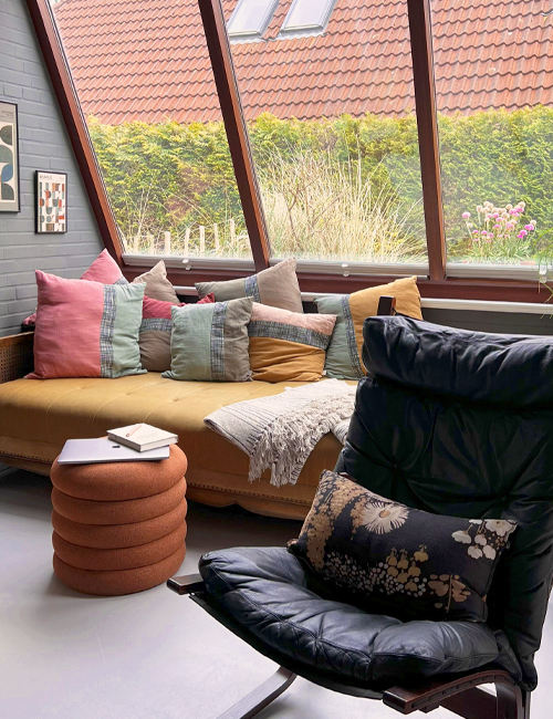 Rauszeit SPO - Ferienhaus in Sankt Peter-Ording - gemütliches Daybed im Wintergarten 01 Kopie